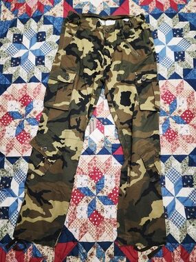 Men's Camo Cargo Pants - Green Camouflage
